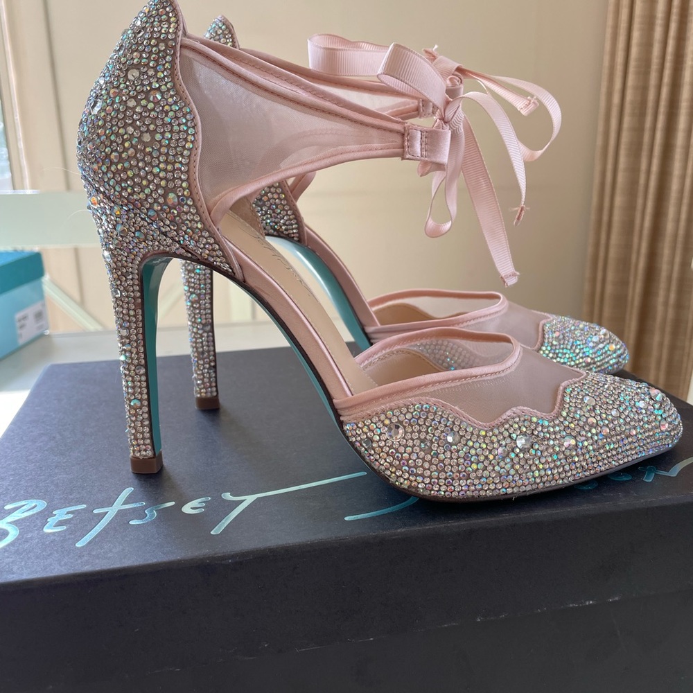 Blue by Betsey Johnson
Betsey Johnson Iris Dress Pumps